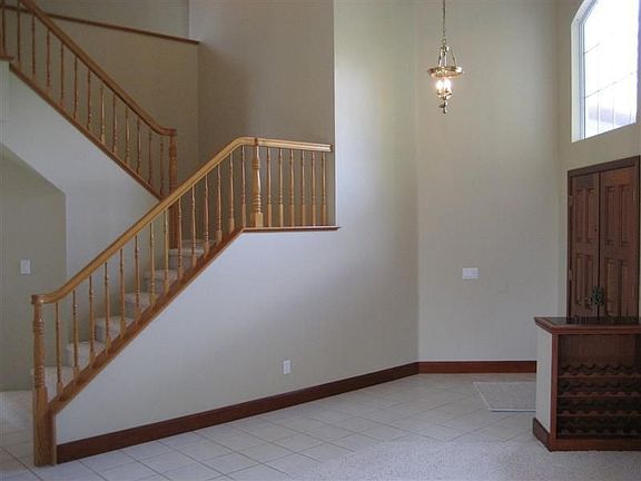 All new paint & carpet