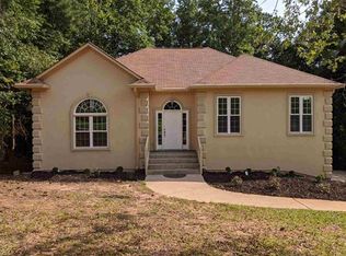 6866 Creekwood Dr, Douglasville, GA 30135