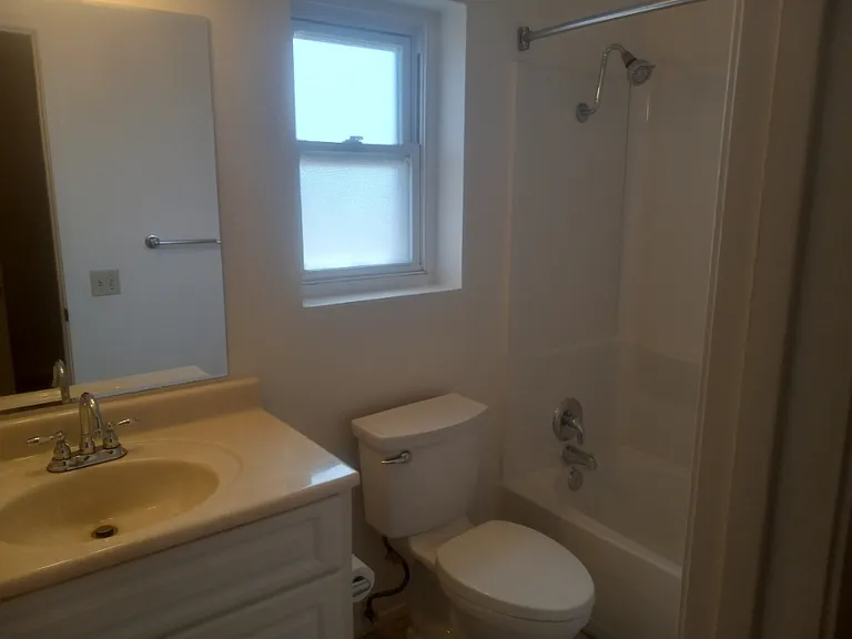 Camino Pointe Apartments — Photo 4