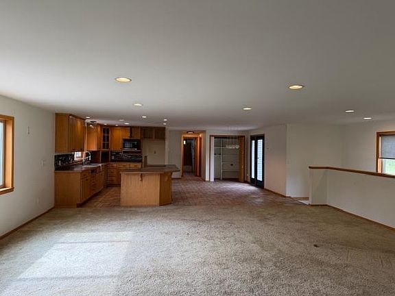 3rd image of 16514 S Malloy Prairie Rd