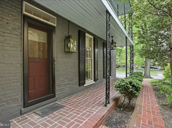 627 Philadelphia Ave, Chambersburg, PA 17201