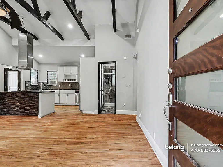 1790 Brewer Blvd SW — Photo 3