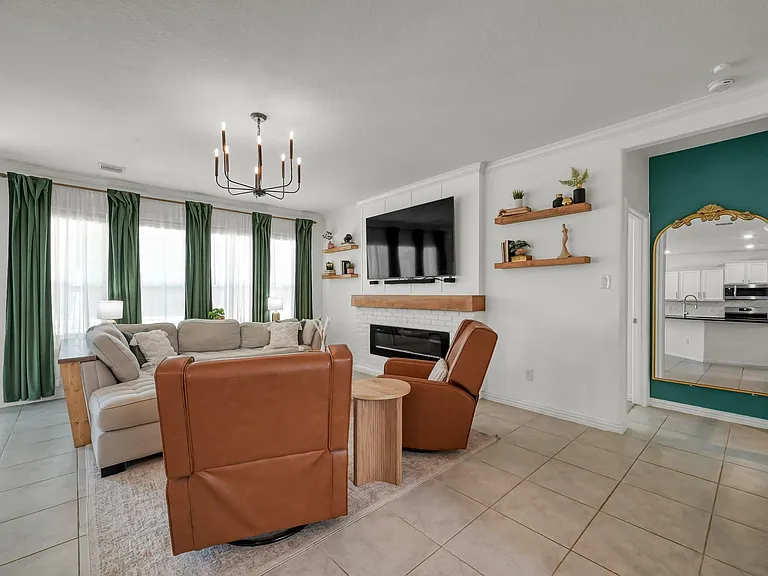 508 Loft Ct — Photo 15