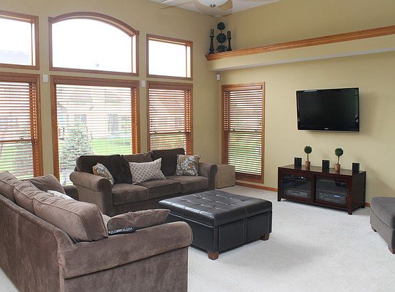 5th image of 24846 Winterberry Ln