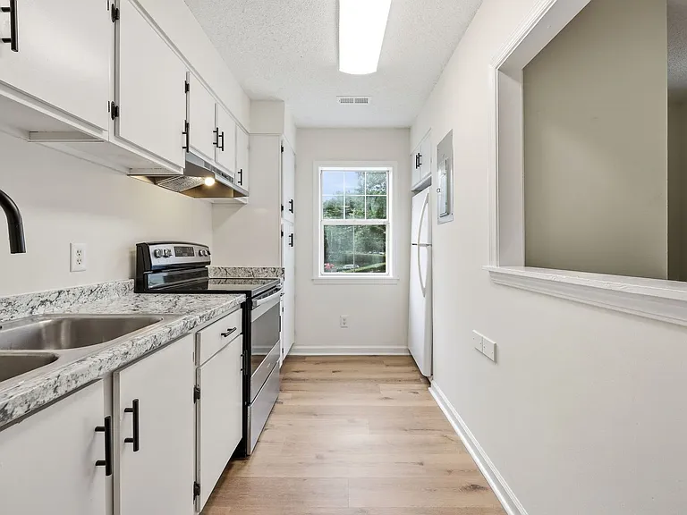114 Kingsbury Dr #114 — Photo 7