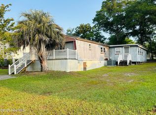 537 Magnolia Dr, Sunset Beach, NC 28468