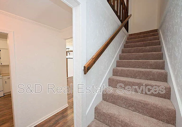 2249 9th St SE — Photo 17