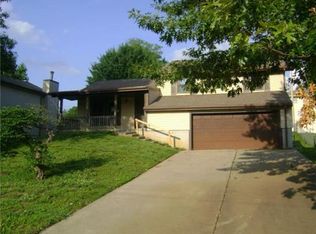 1006 N 3rd St, Lansing, KS 66043