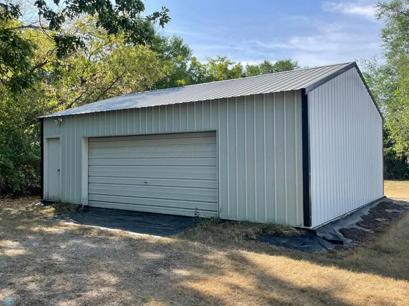 408 Garfield Ave NW, Twin Valley, MN 56584