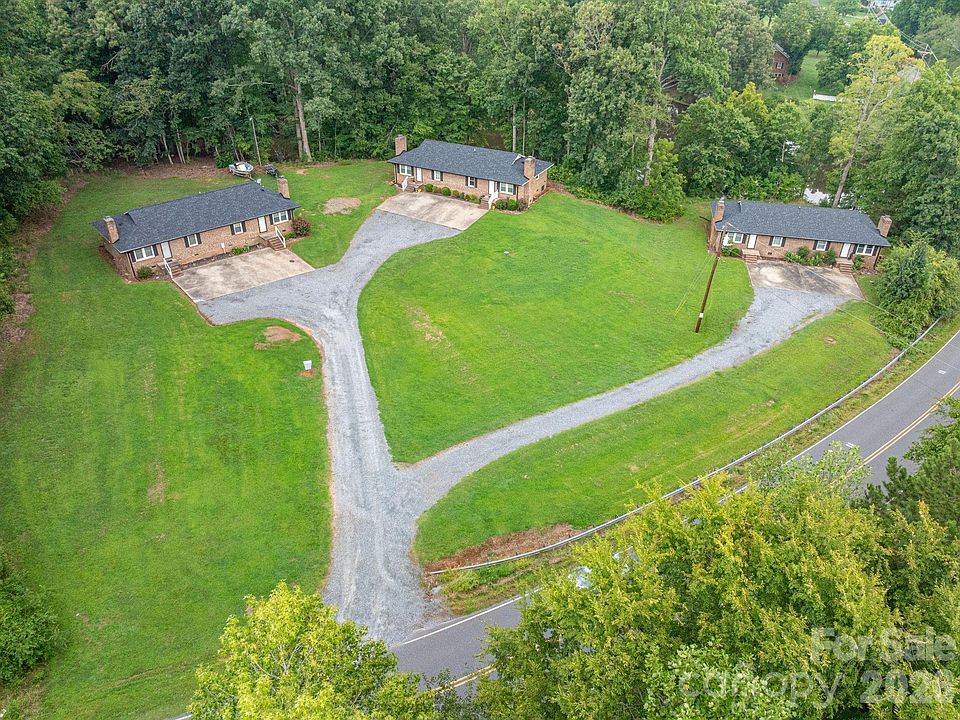 1st image of 611 Borders Rd