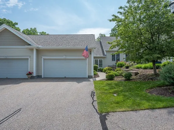 17 Cortland Grove Dr Unit 17, Shrewsbury, MA 01545
