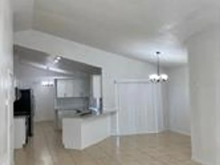 1551 Ortega Ave — Photo 10