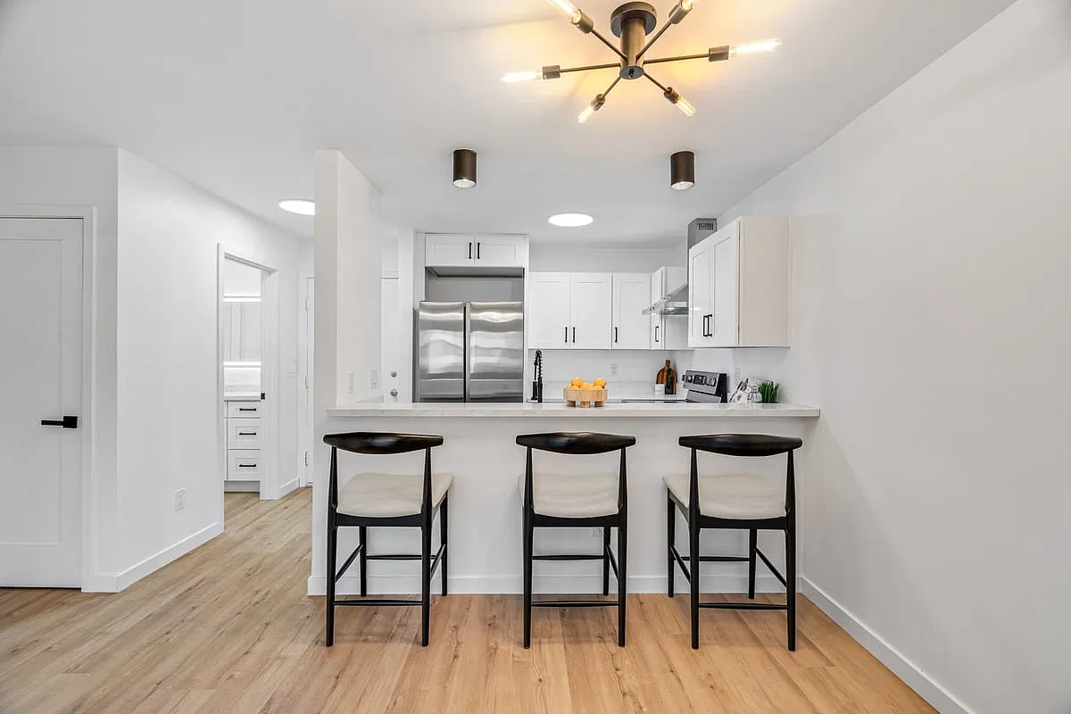 1 bed, 613 sqft, $2,300 — Photo 2