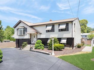 34 Clark Ave, Cranston, RI 02920