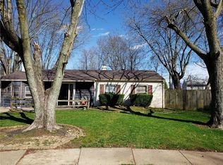 40 Lochry Ct, Franklin, IN 46131