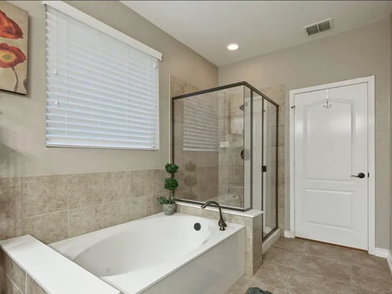 3631 Oaklyn Pass — Photo 6