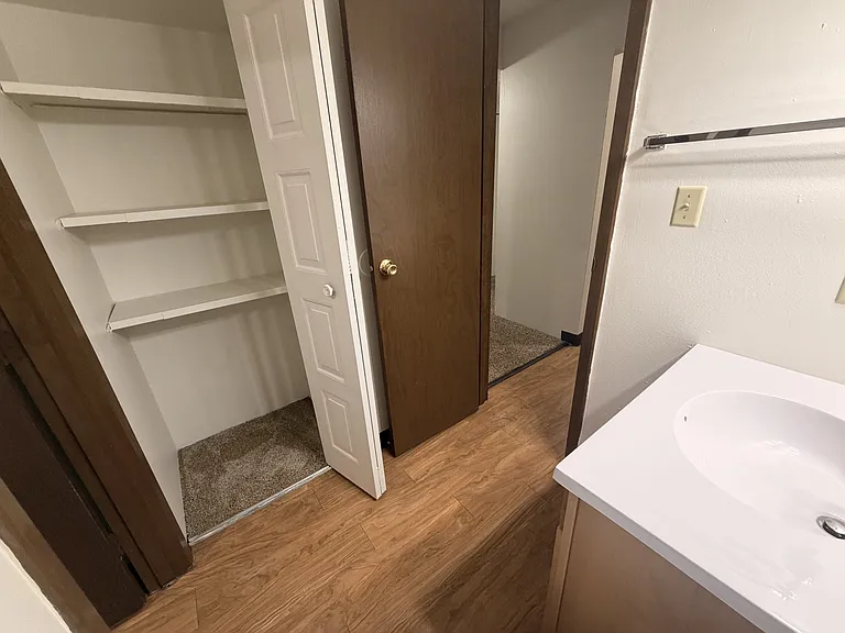 Winding Hills Apartments — Photo 123