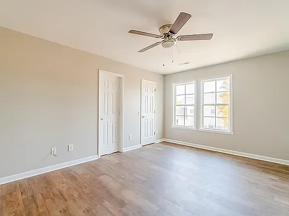 1002 Mallory Ln — Photo 15