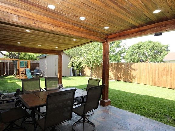 4th image of 2717 E Wentwood Dr