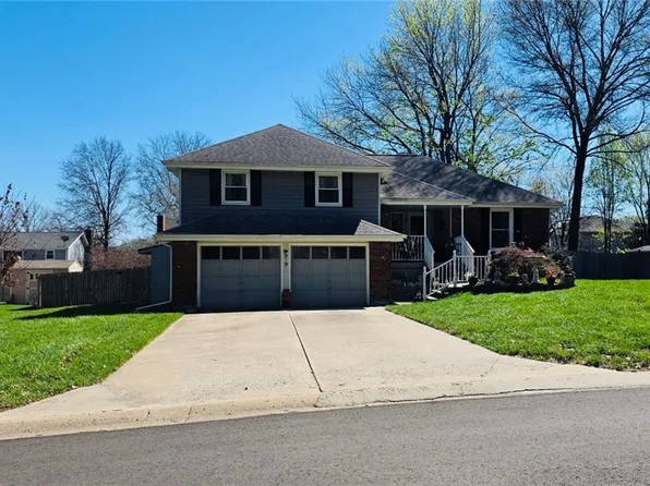 919 SE 5th St, Lees Summit, MO 64063