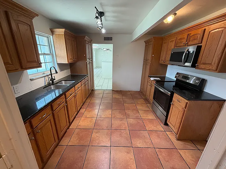 3034 Harlan Dr — Photo 13