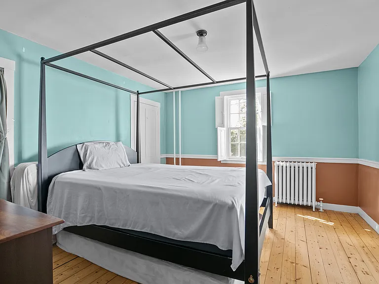26 Perry St #1 — Photo 11