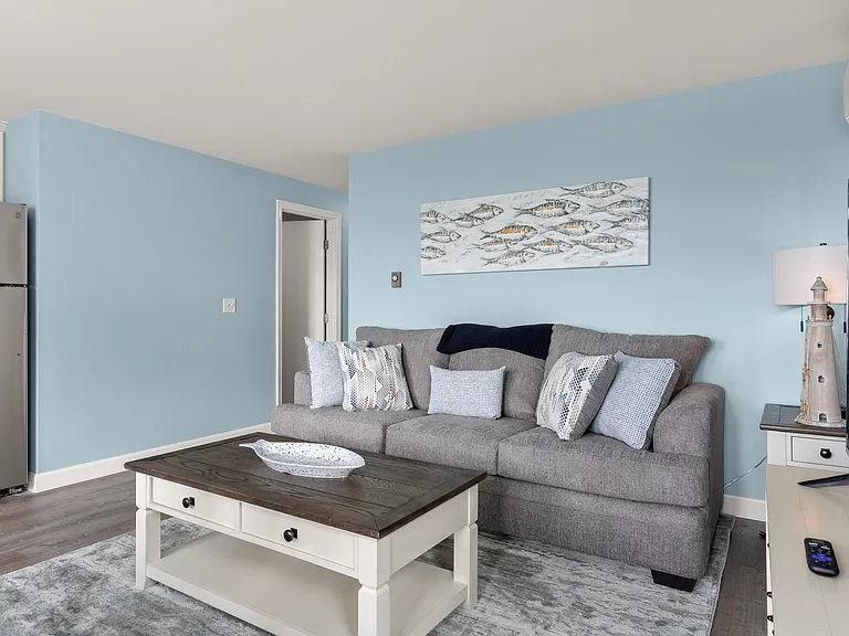 911 Ocean Blvd #4 — Photo 11