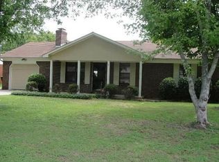 1810 Chandler Ct SW, Decatur, AL 35603