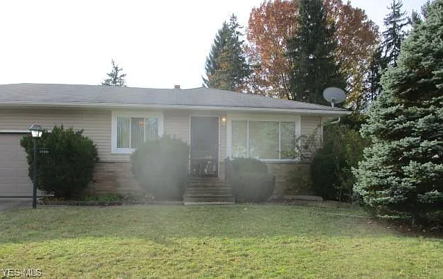 23100 Lori Dr photo 1