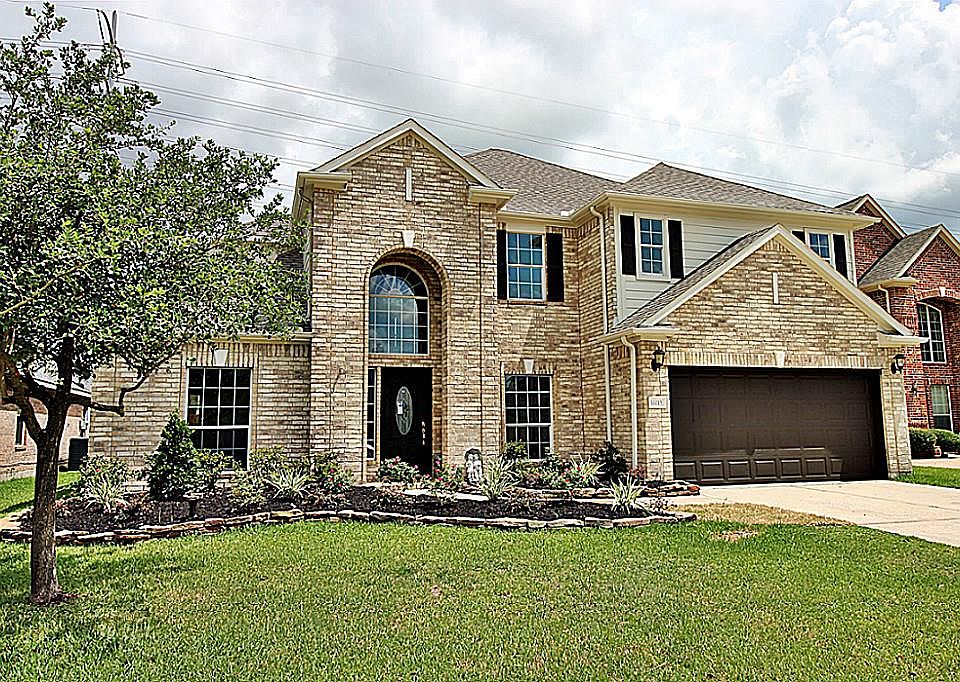 2nd image of 10015 Brandywood Cir