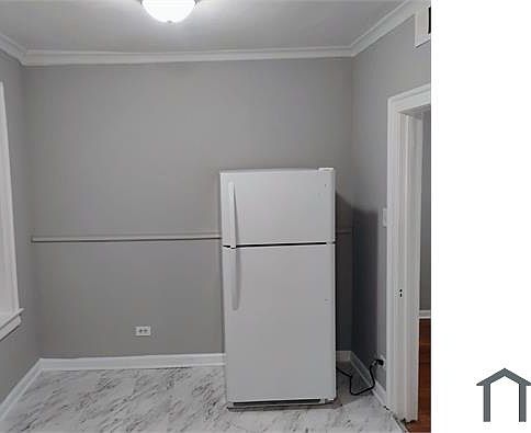 4th image of 7936 S Saint Lawrence Ave APT 2E