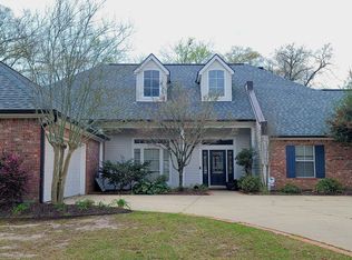 305 Camberly Cir, Lafayette, LA 70508