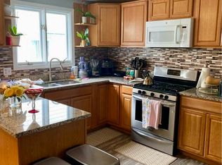 62 Berlin St, Providence, RI 02908