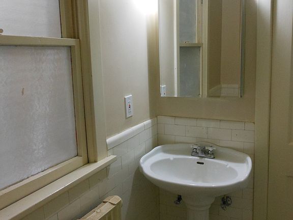 5th image of 1515 E 9th Ave APT 207