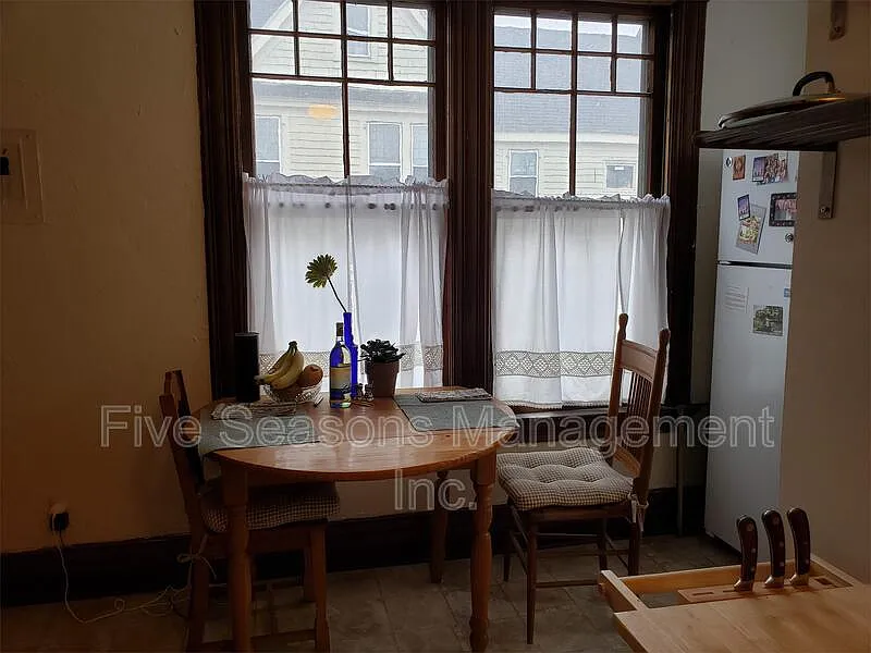 1 bed, 1.0 bath, 600 sqft, $1,750 — Photo 4