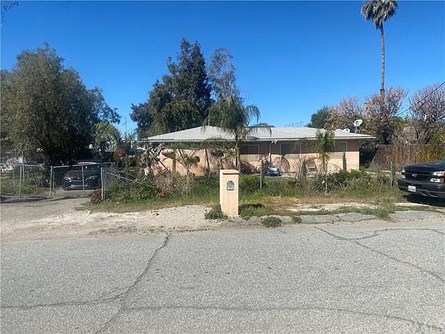 1st image of 2254 S Artesia St