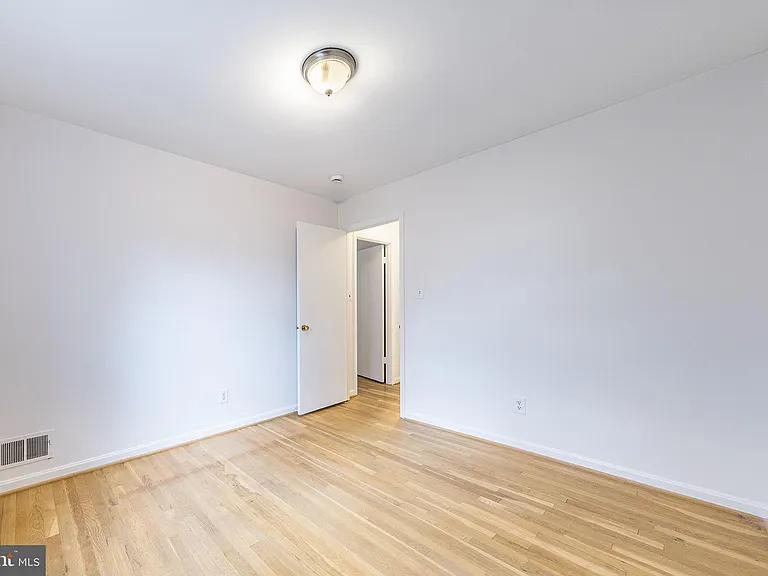 615 Smallwood Rd — Photo 27