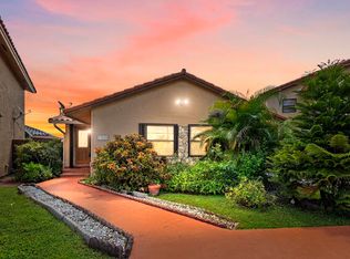 13528 SW 9th Ln, Miami, FL 33184