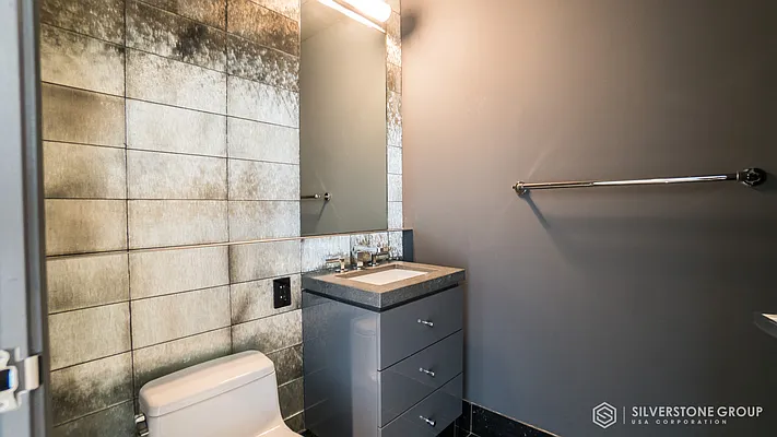 Rented by Silverstone Group USA Corp. | media 8