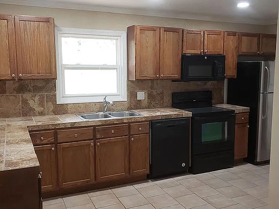 4th image of 971 Gresham Ave SE