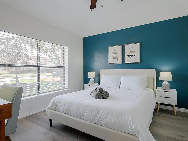 1613 E Spring Valley Rd — Photo 32
