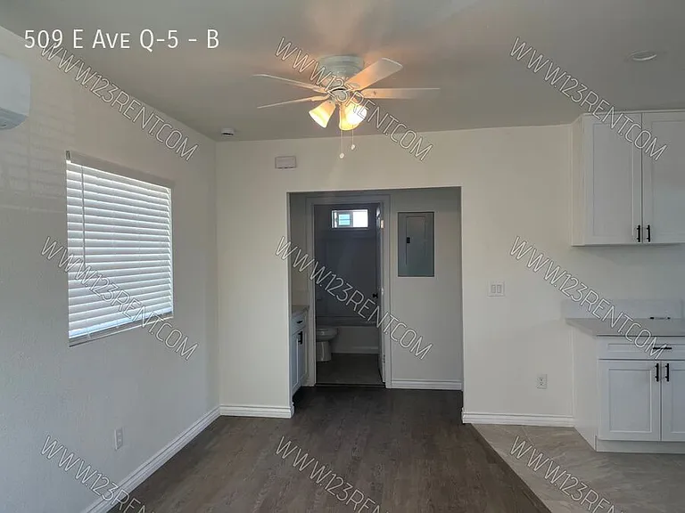 509 E Avenue Q #5-B — Photo 8