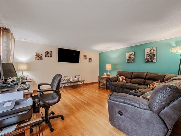 3rd image of 41 Indian Hill Rd