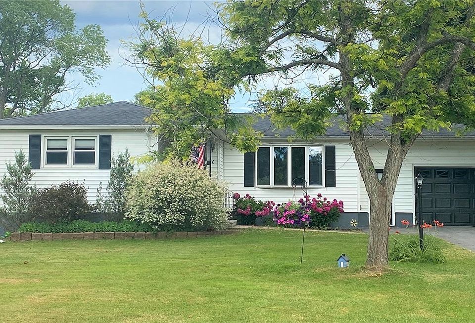 1st image of 16 Berkshire Dr
