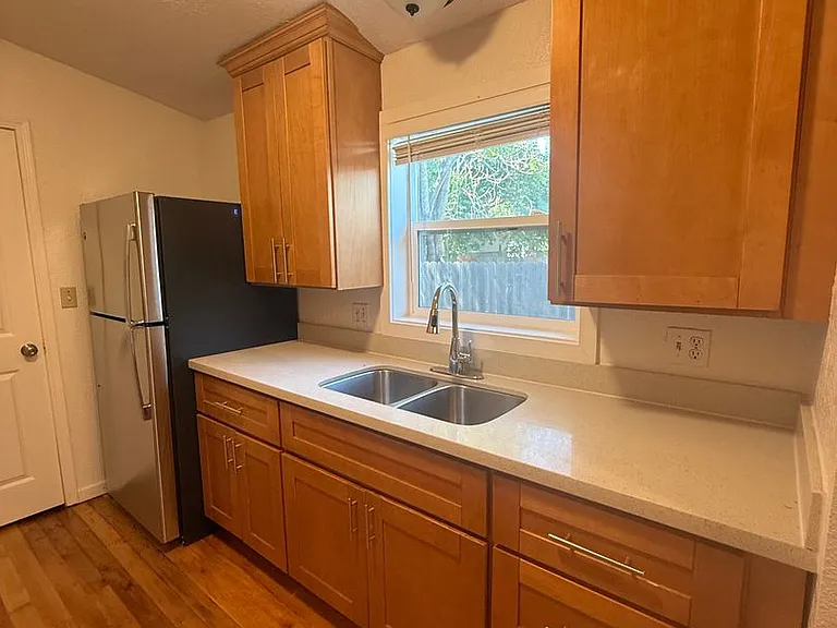 21 Pierson Street — Photo 7