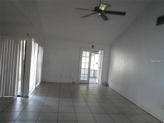 5th image of 15504 Bear Creek Dr