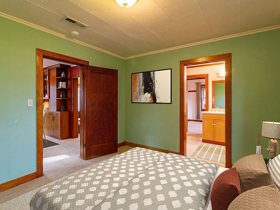 BEDROOM #1