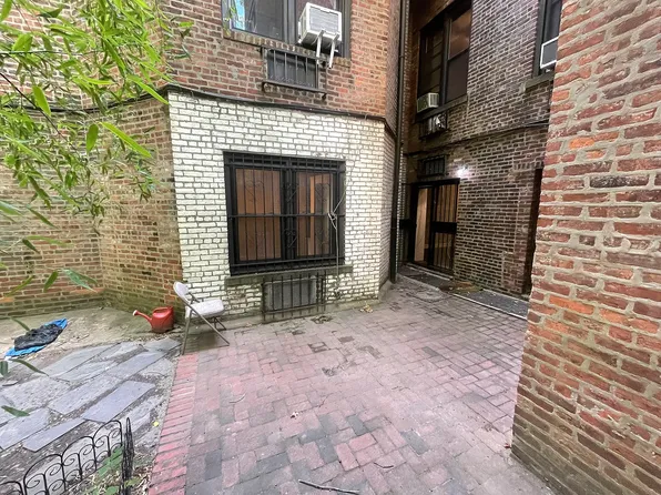 151 W 82nd St APT 2E, New York, NY 10024