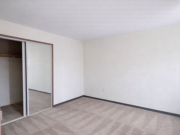4th image of 318 8th Ave SE APT 108