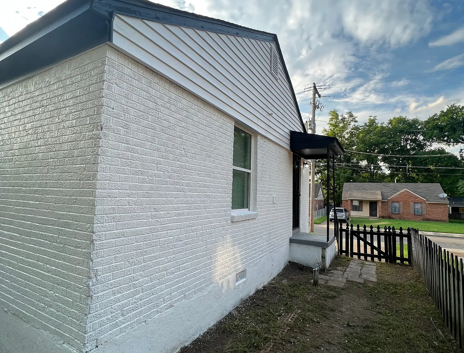 1377 Lyceum Rd — Photo 3